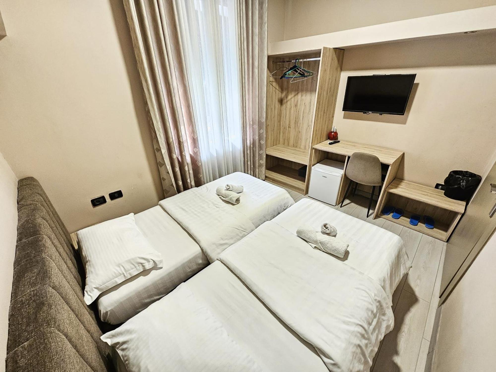 Sunflower Twin Room Tirana Exteriér fotografie